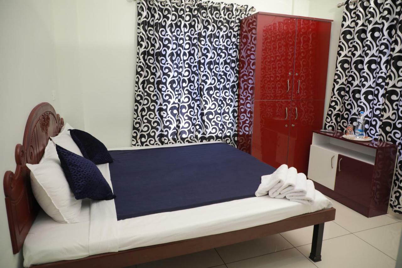 Pavithram Residency Bed & Breakfast โกลลัม ภายนอก รูปภาพ
