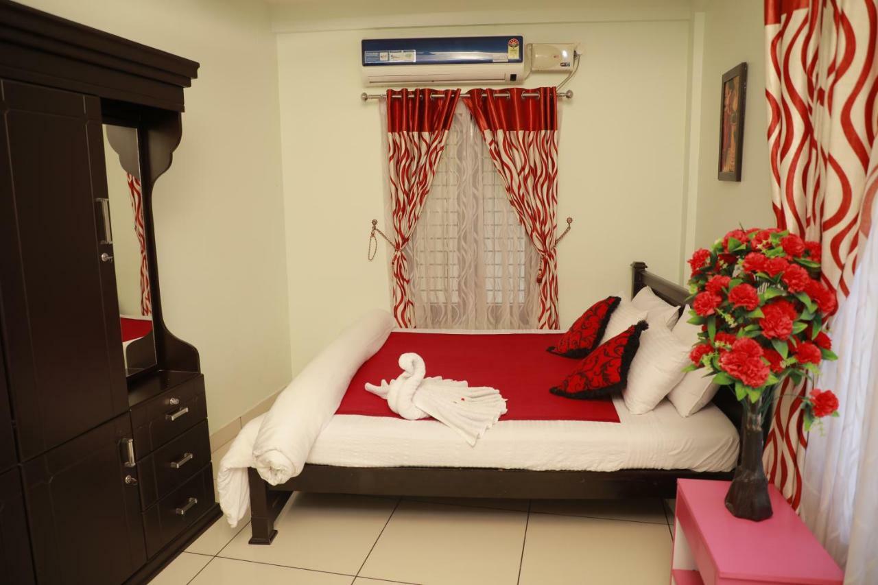 Pavithram Residency Bed & Breakfast โกลลัม ภายนอก รูปภาพ