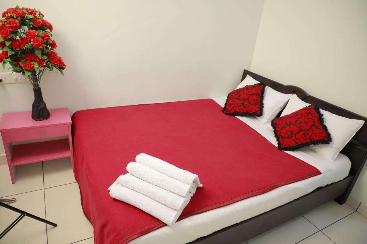 Pavithram Residency Bed & Breakfast โกลลัม ภายนอก รูปภาพ